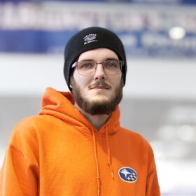 Staff member Kevin Albuit from 567b40d85ade