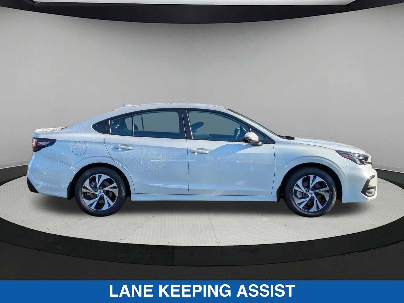 2025 Subaru Legacy Premium photo 2