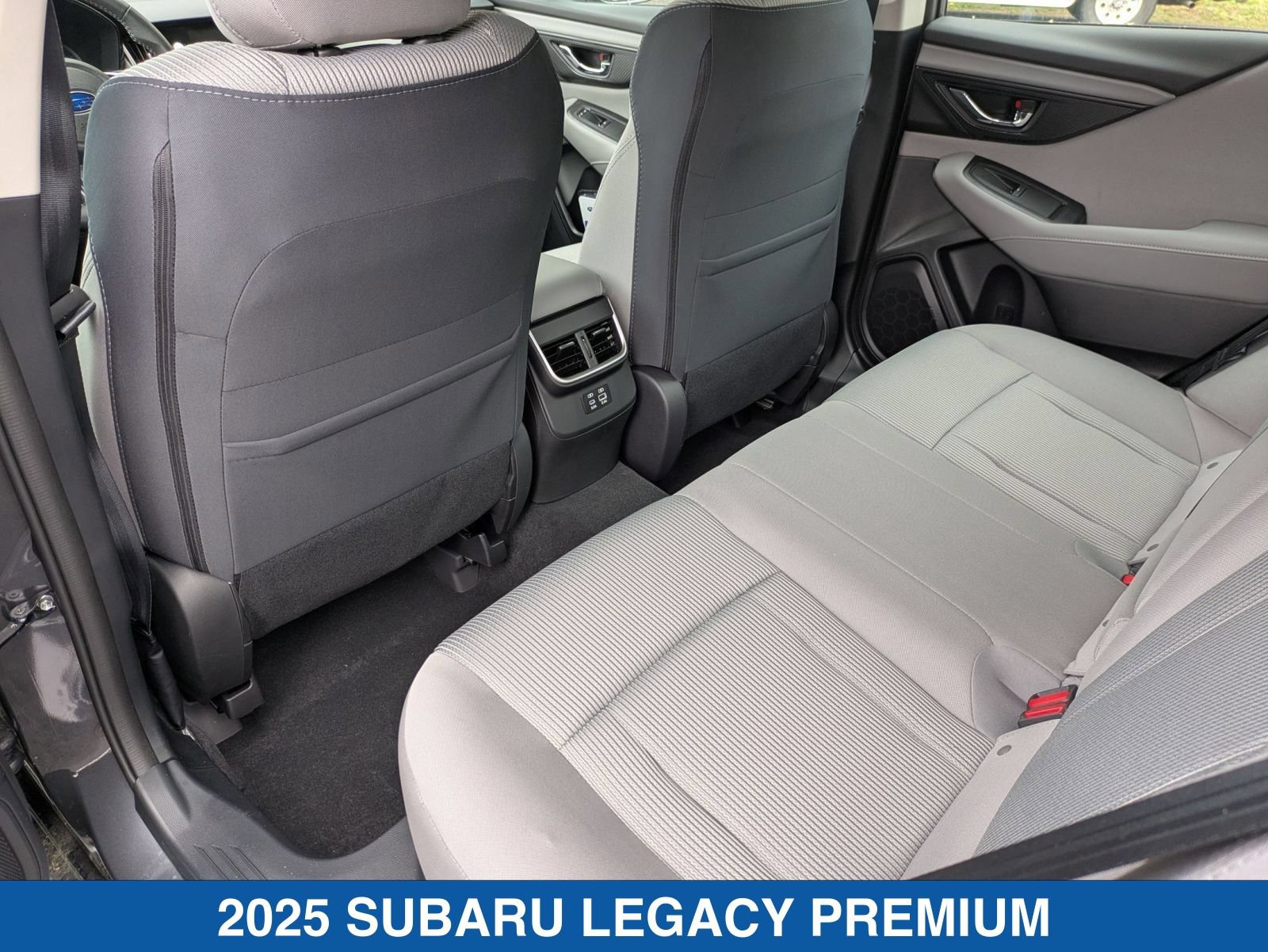 2025 Subaru Legacy Premium - Photo 32