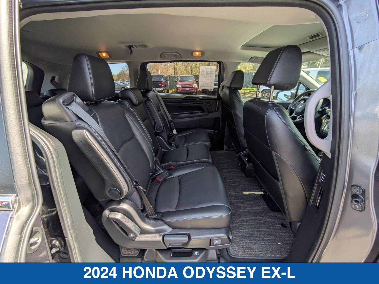 2024 Honda Odyssey EX-L - Photo 36