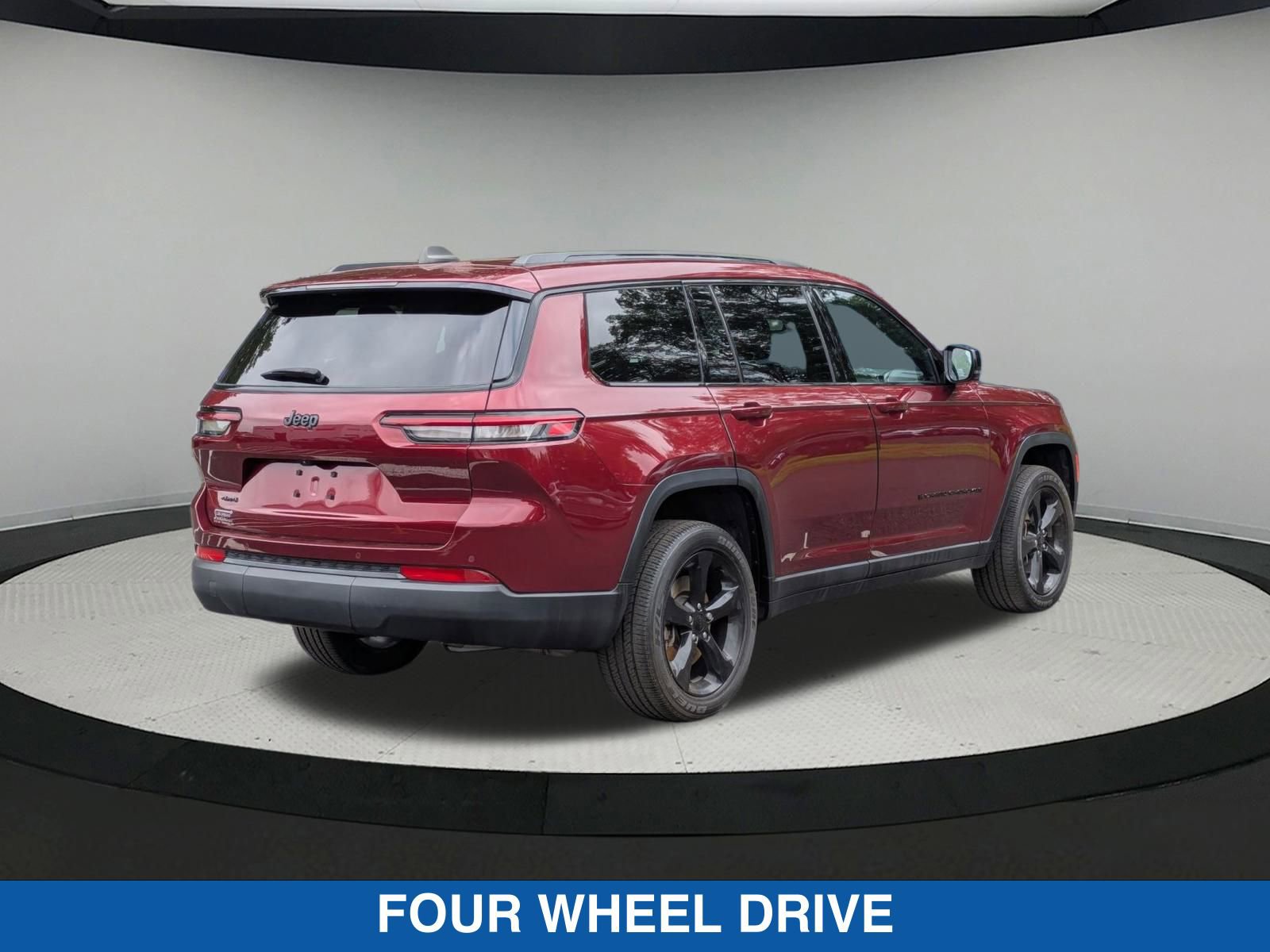 2023 Jeep Grand Cherokee L photo 3