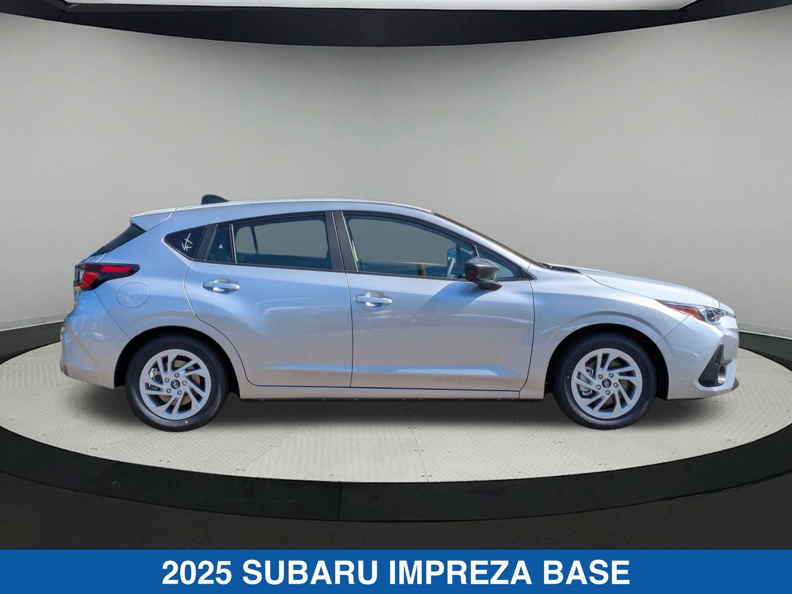 2025 Subaru Impreza Base photo 2