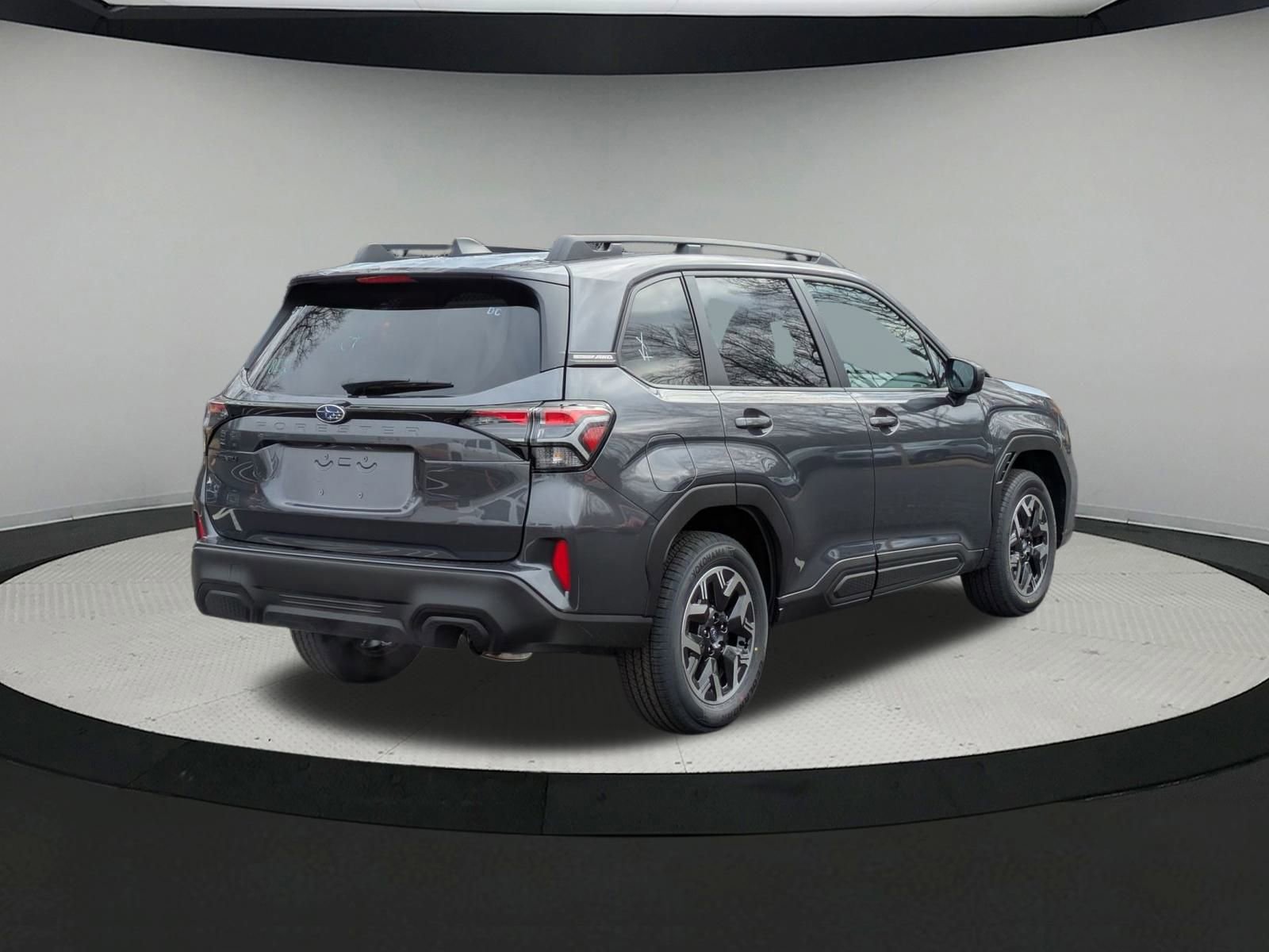 2025 Subaru Forester Premium photo 2