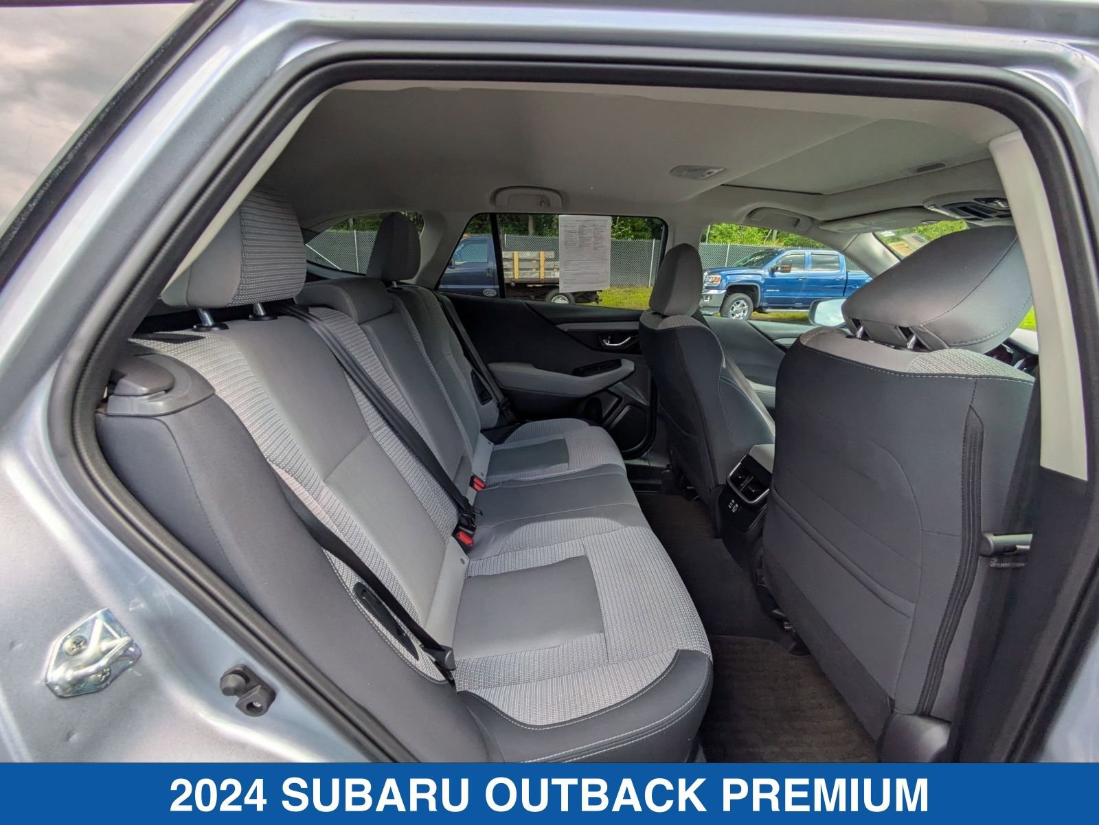 2024 Subaru Outback Premium - Photo 36