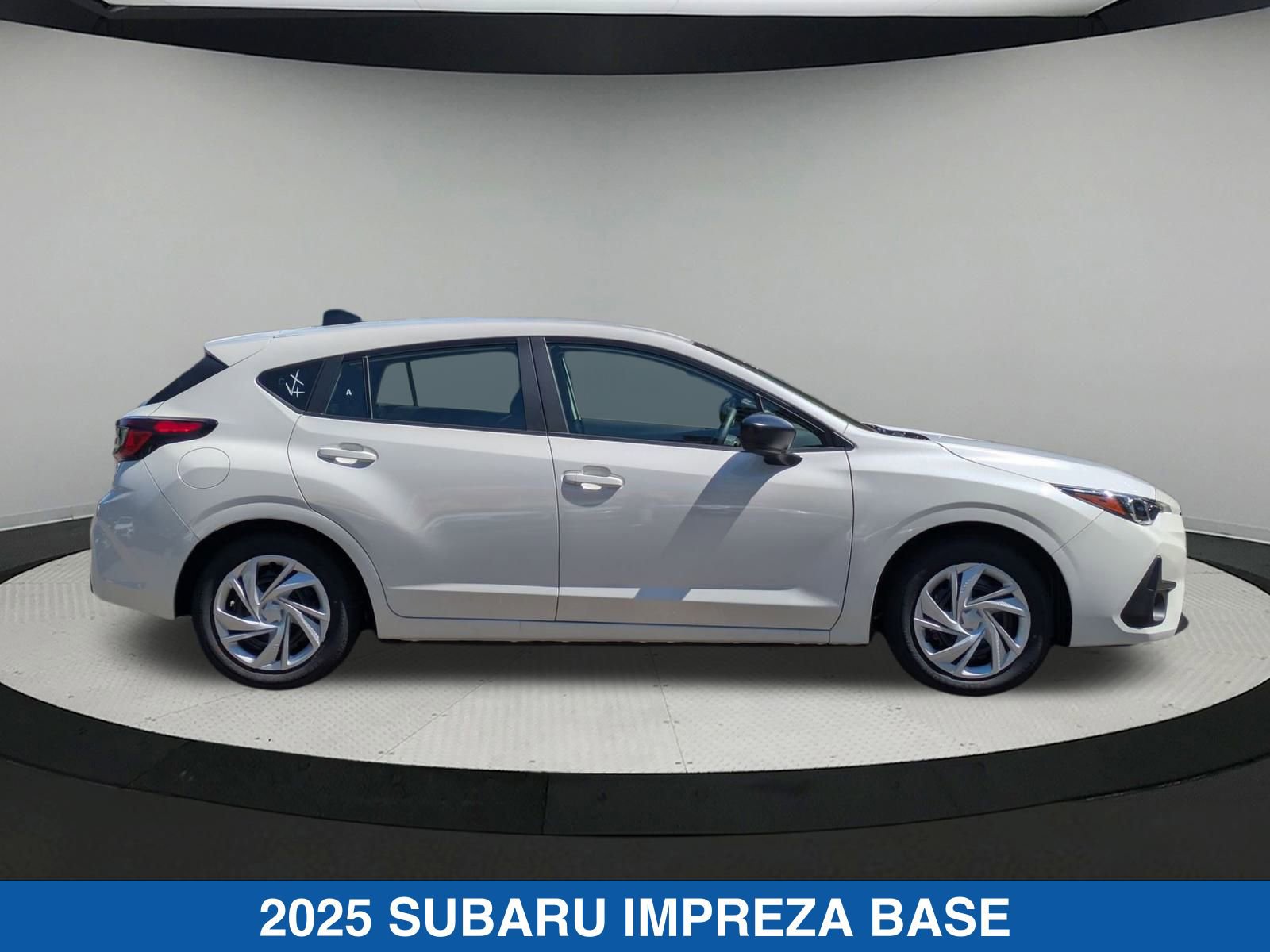 2025 Subaru Impreza Base photo 2