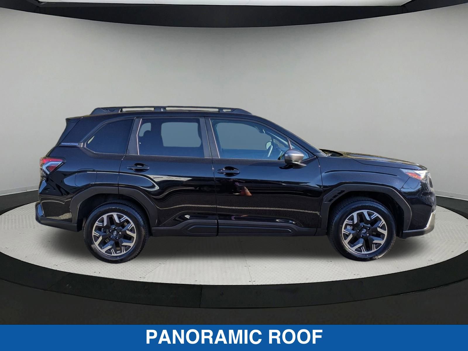 2025 Subaru Forester Premium photo 2