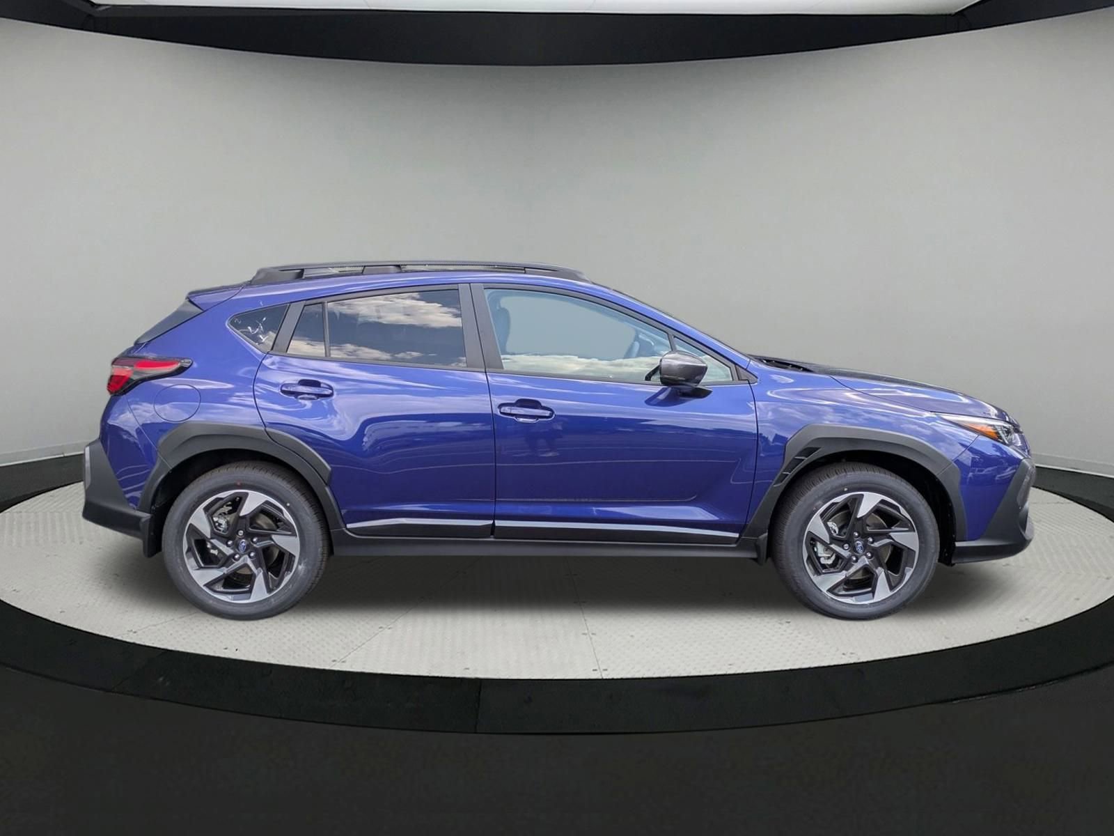 2025 Subaru Crosstrek Limited photo 2