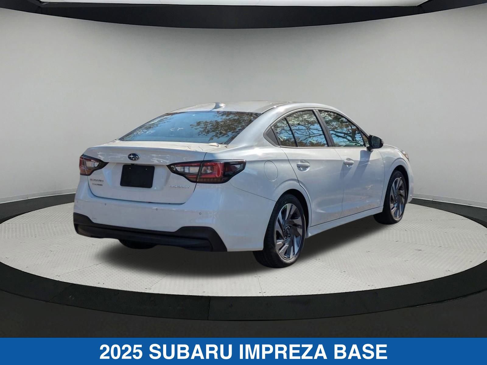 2025 Subaru Impreza Base photo 3