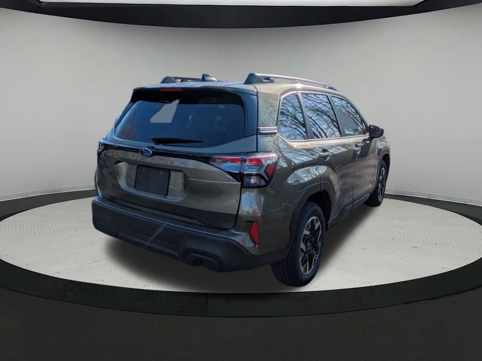 2025 Subaru Forester Premium photo 3