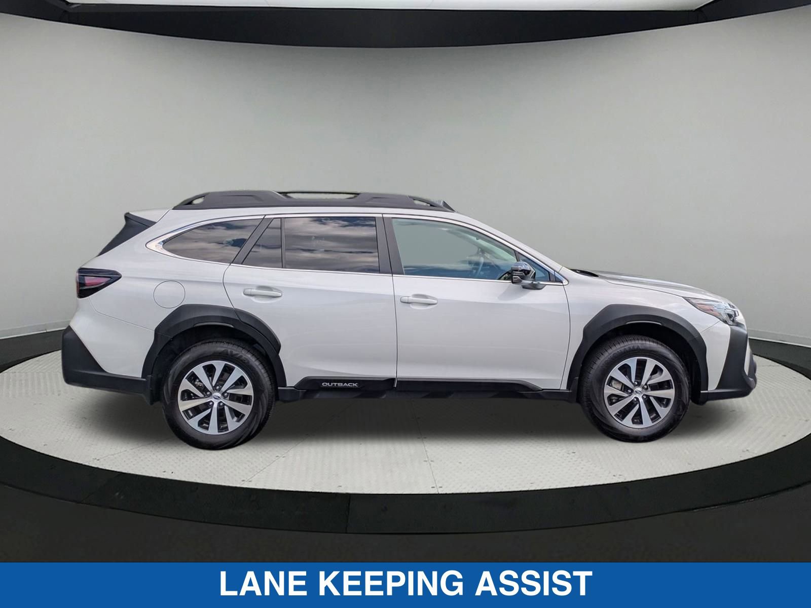 2024 Subaru Outback Premium photo 2