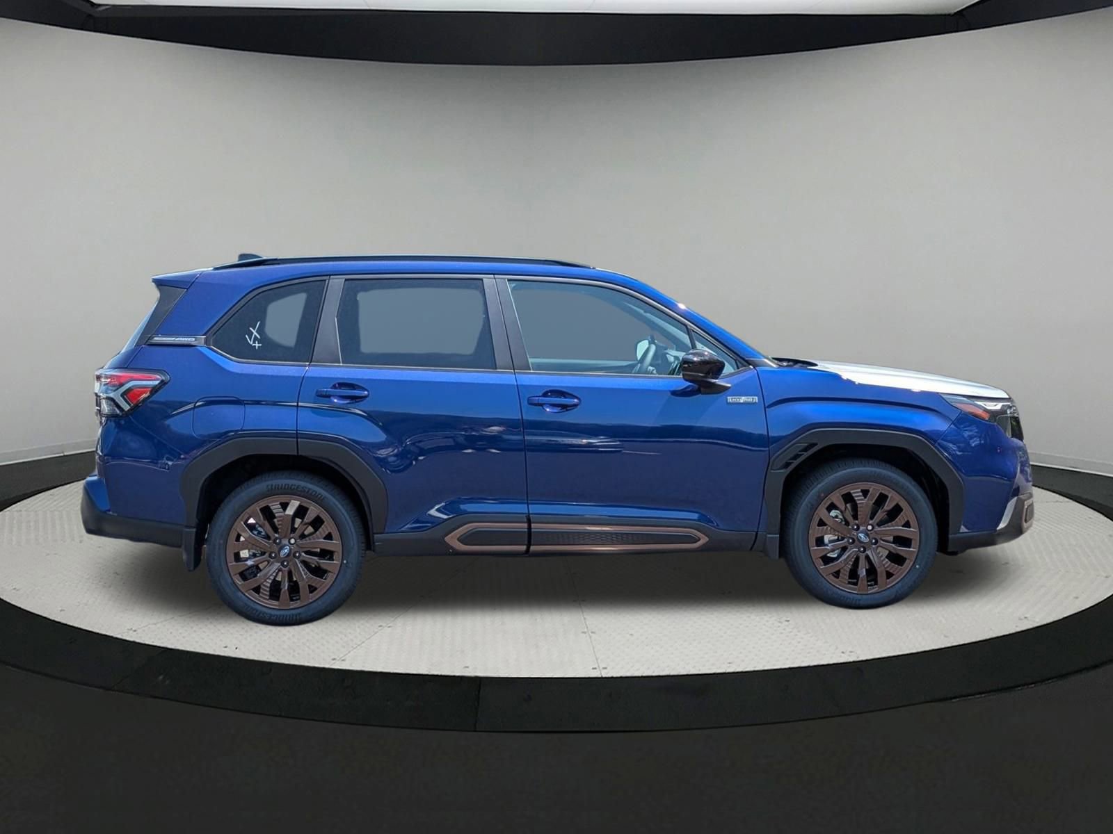 2025 Subaru Forester Sport photo 2