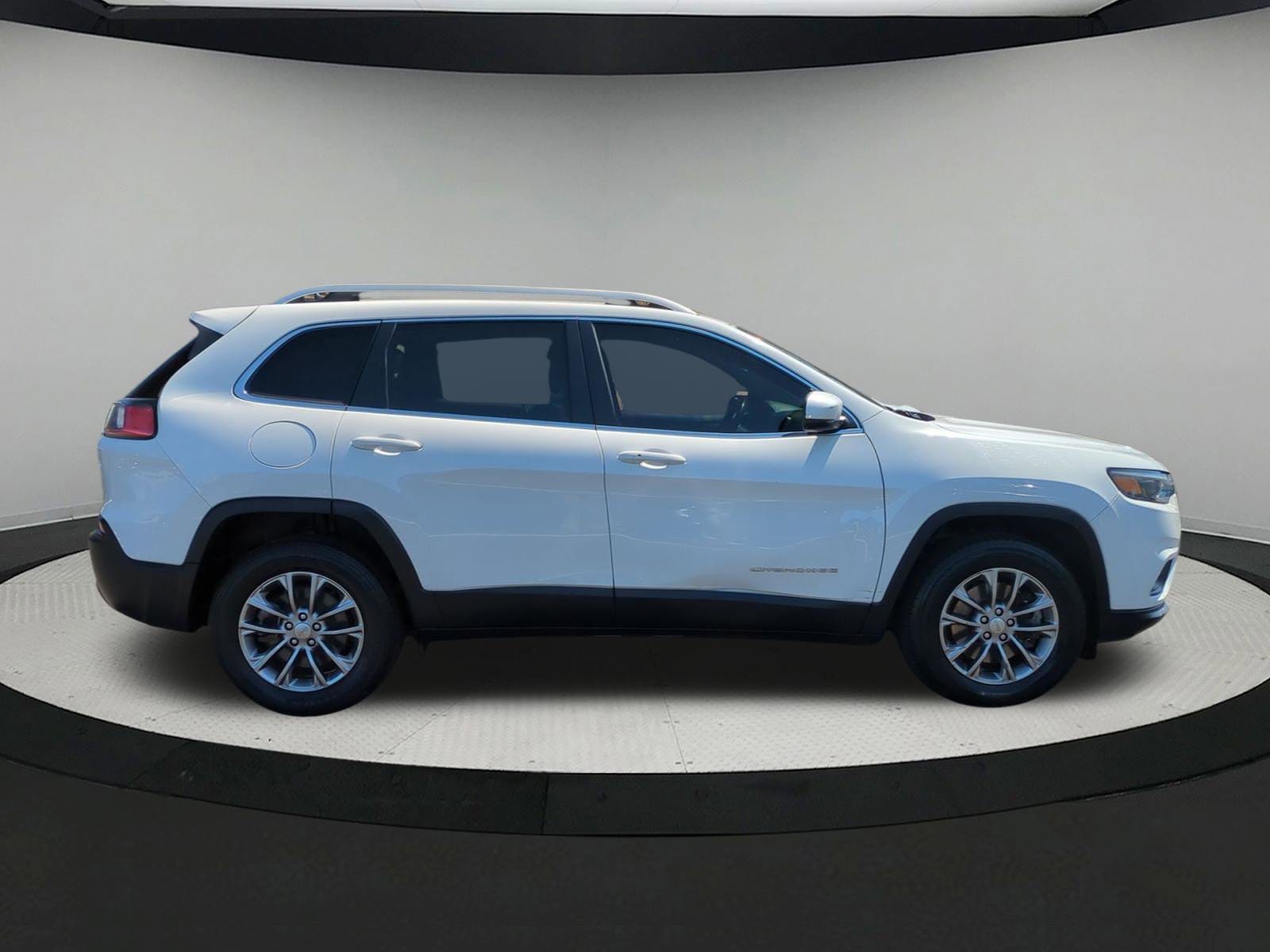 Used 2020 Jeep Cherokee Latitude Plus with VIN 1C4PJMLBXLD524737 for sale in Vernon, CT