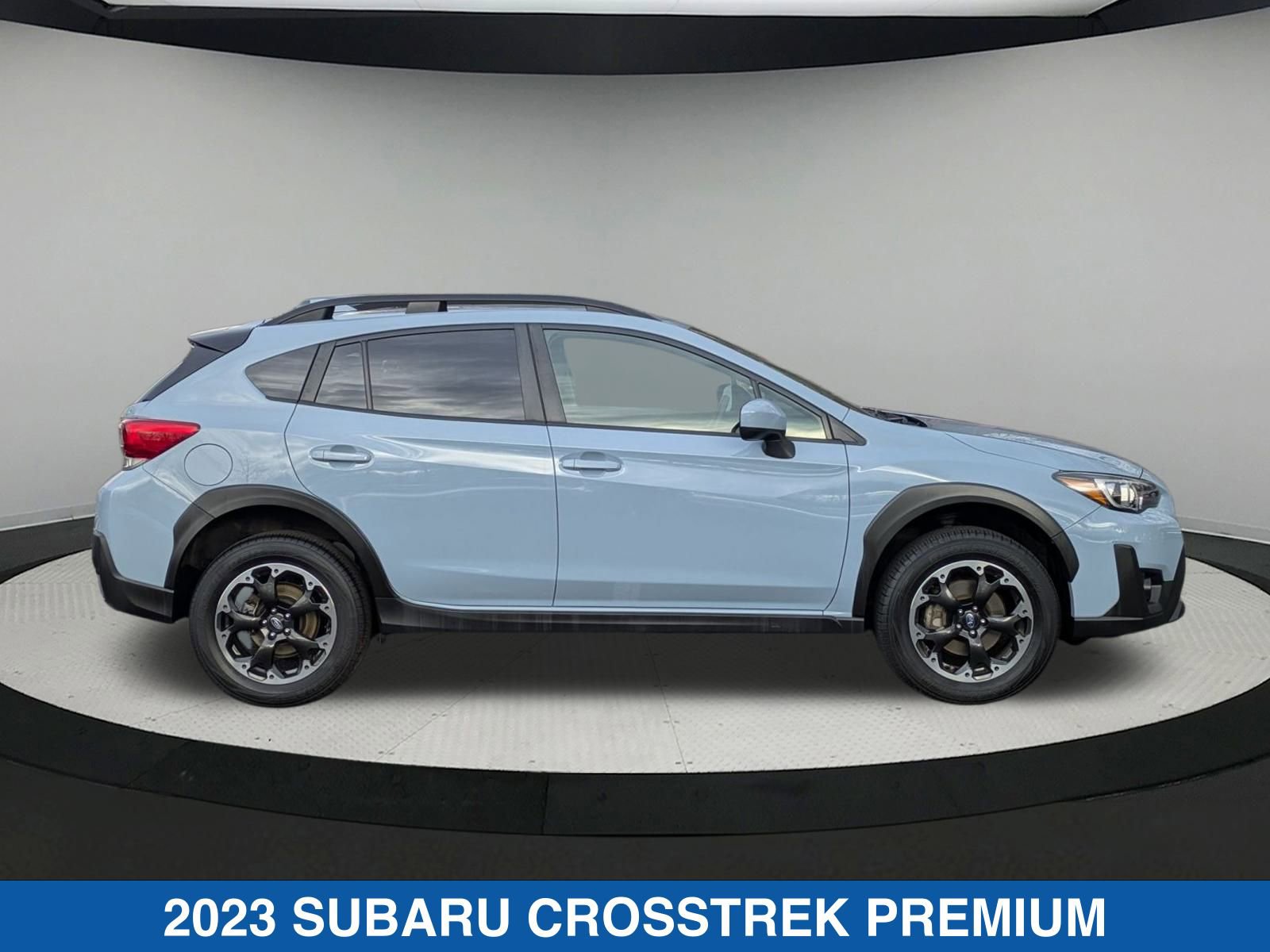 2023 Subaru Crosstrek Premium photo 2
