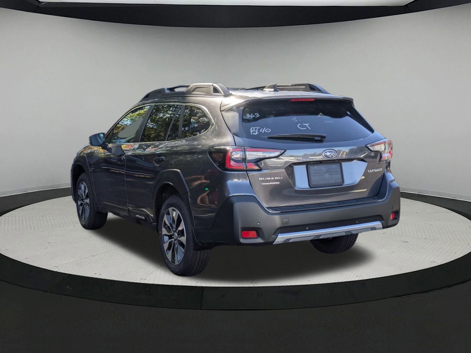 2025 Subaru Outback Limited photo 4