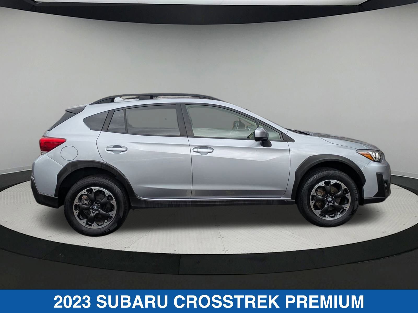 2023 Subaru Crosstrek Premium photo 2