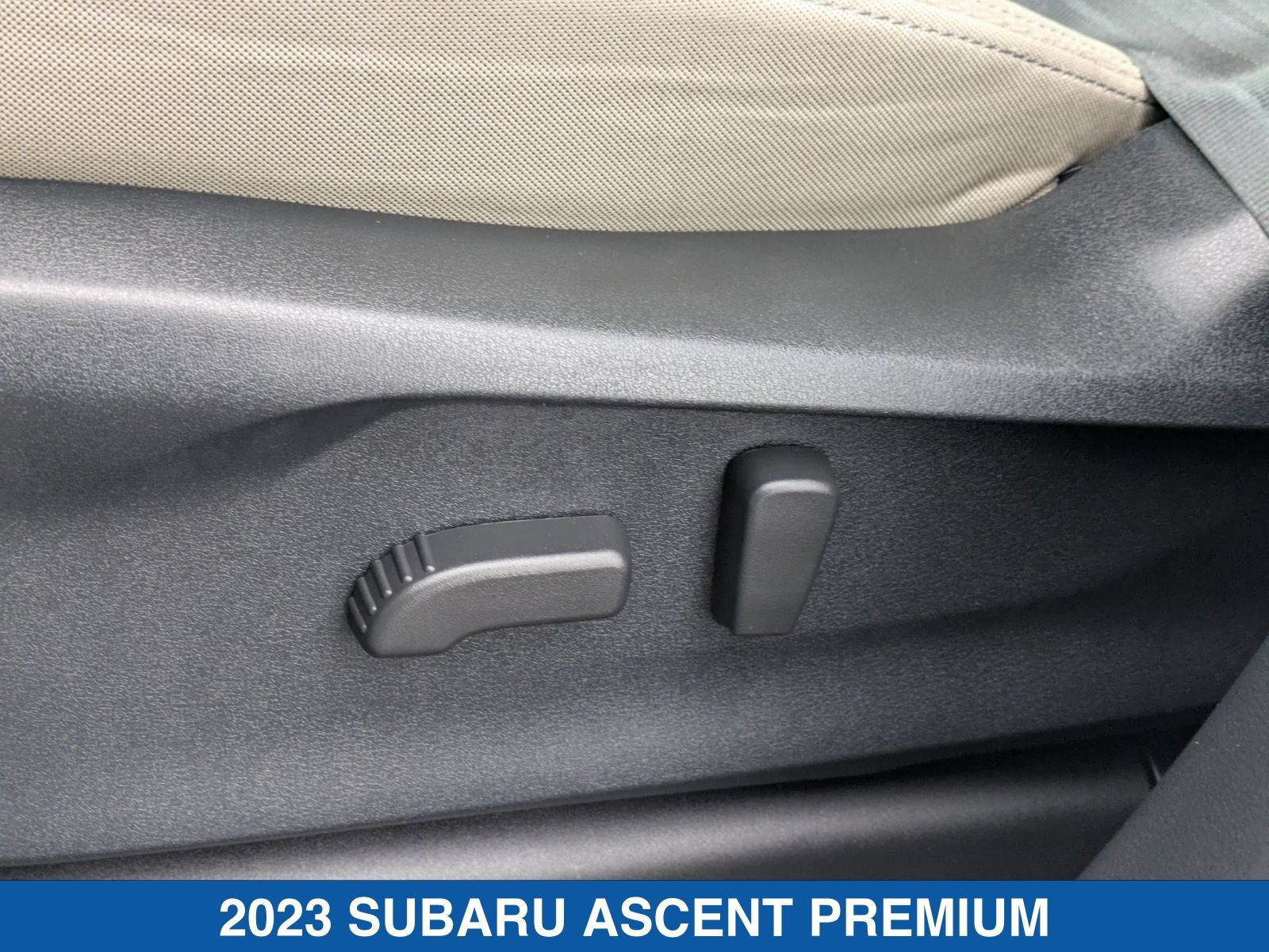 2023 Subaru Ascent Premium - Photo 27