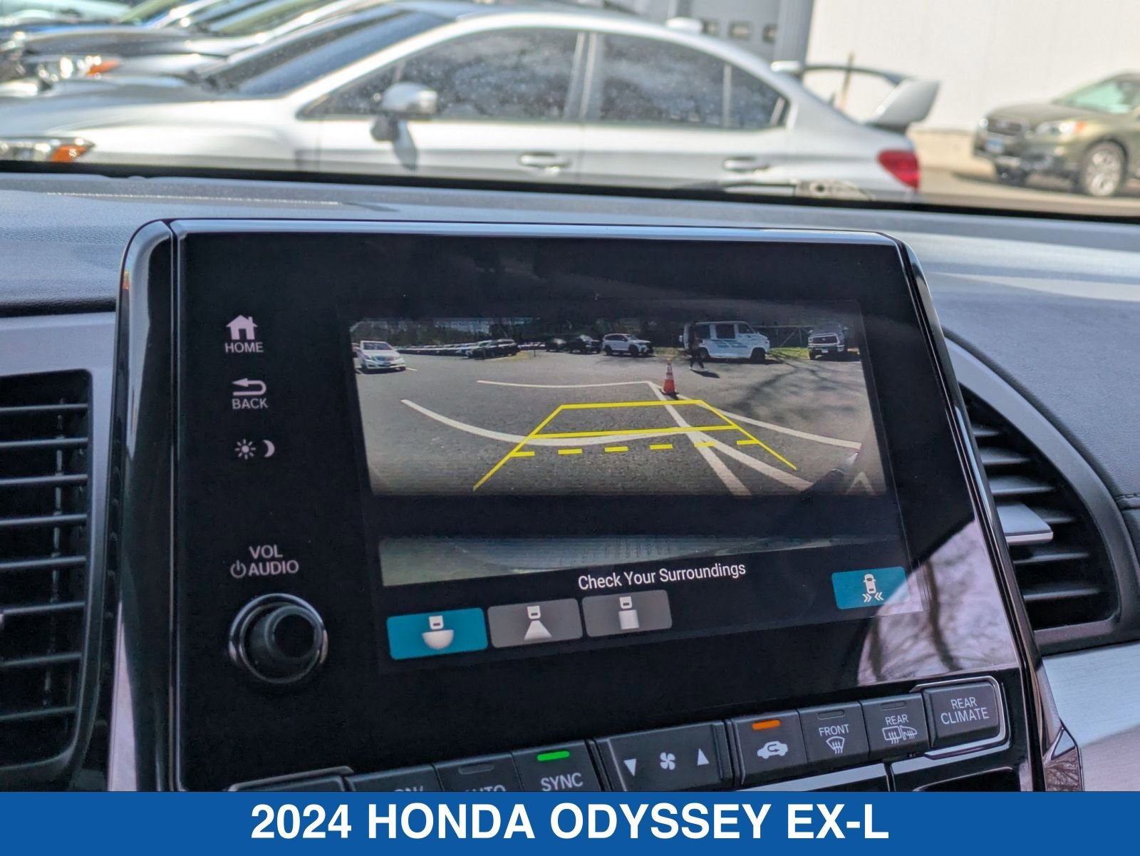 2024 Honda Odyssey EX-L - Photo 23
