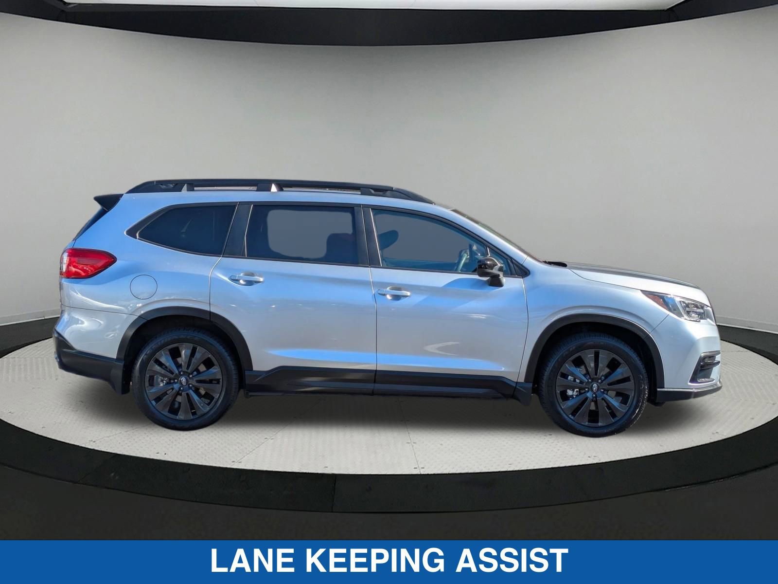 2022 Subaru Ascent Onyx Edition photo 2