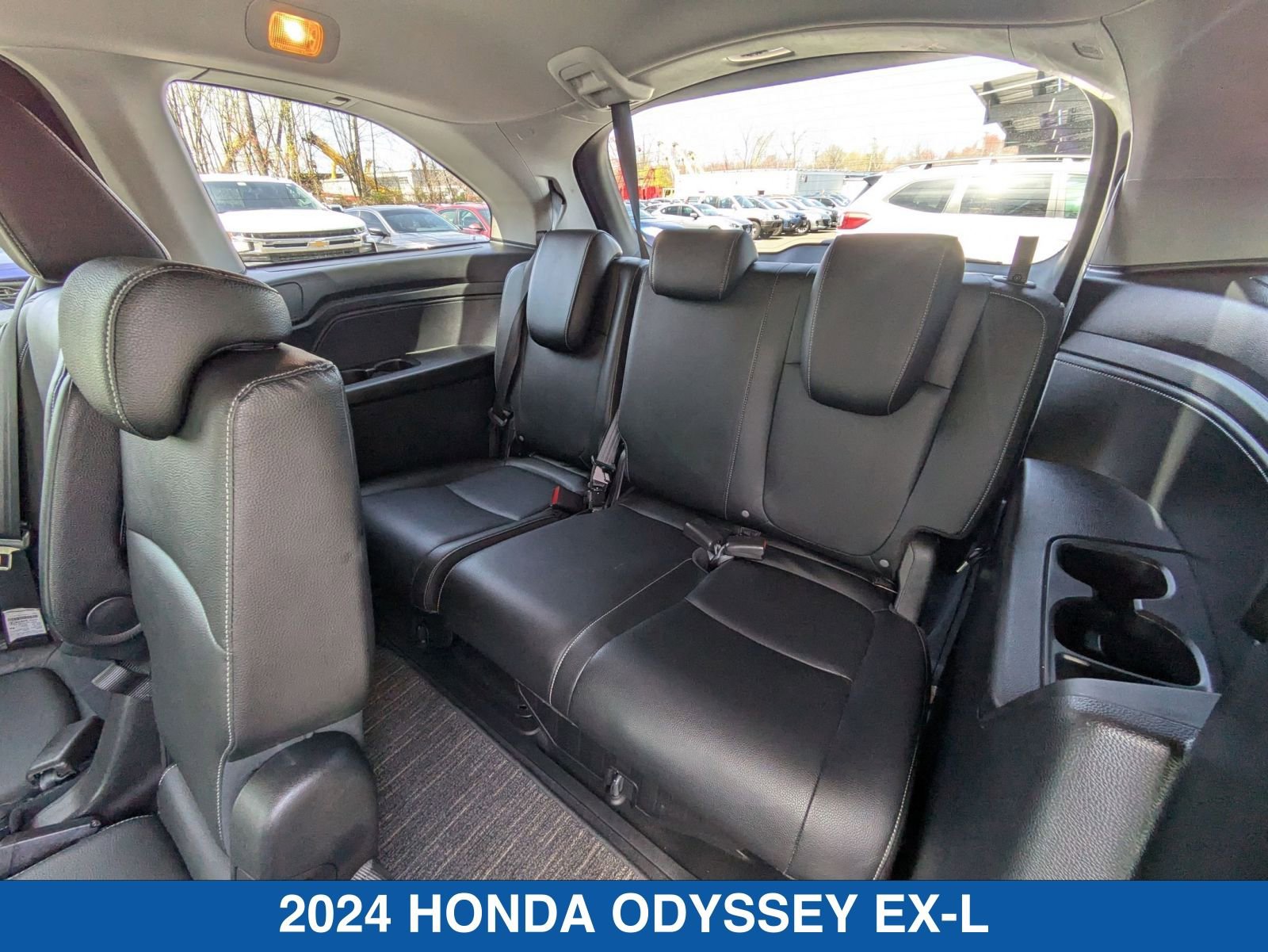 2024 Honda Odyssey EX-L - Photo 30