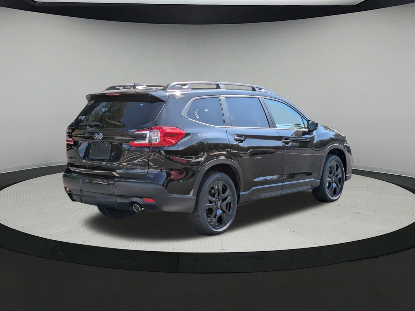 2025 Subaru Ascent Onyx Edition photo 3