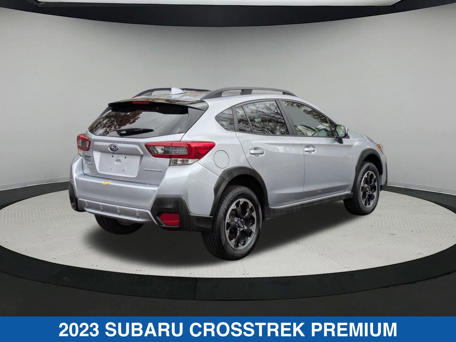 2023 Subaru Crosstrek Premium photo 3