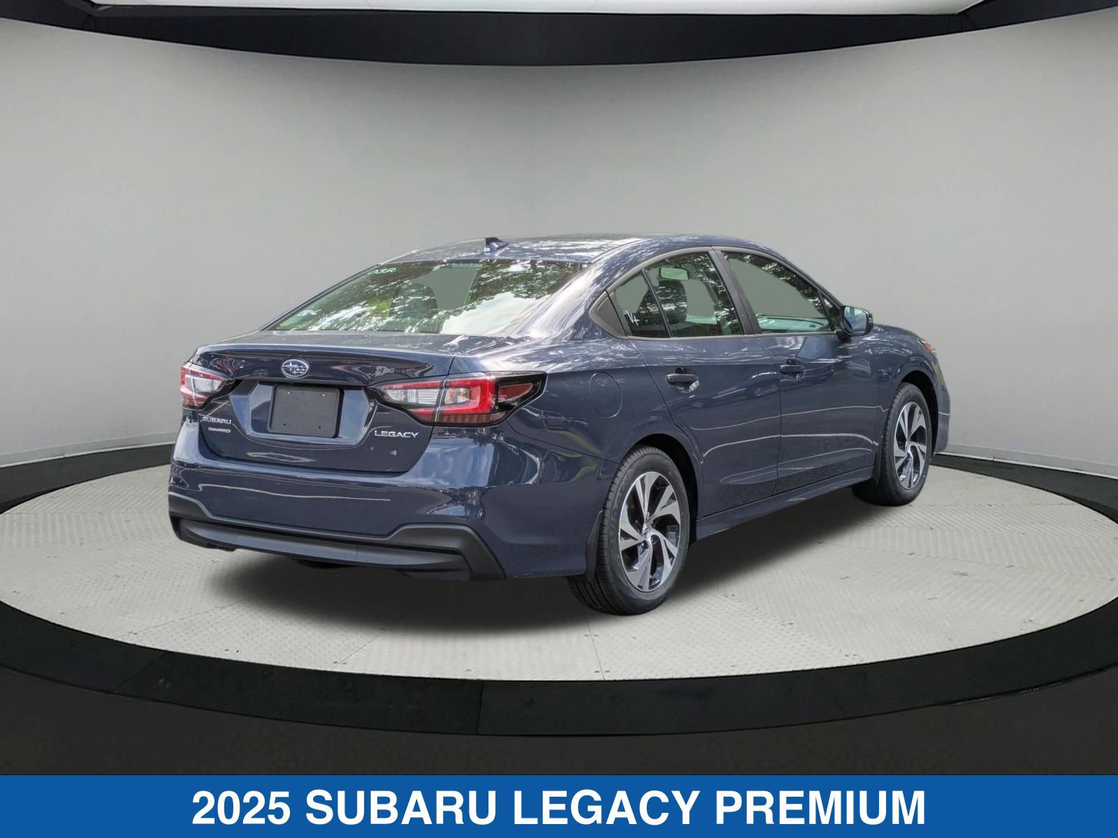 2025 Subaru Legacy Premium photo 3
