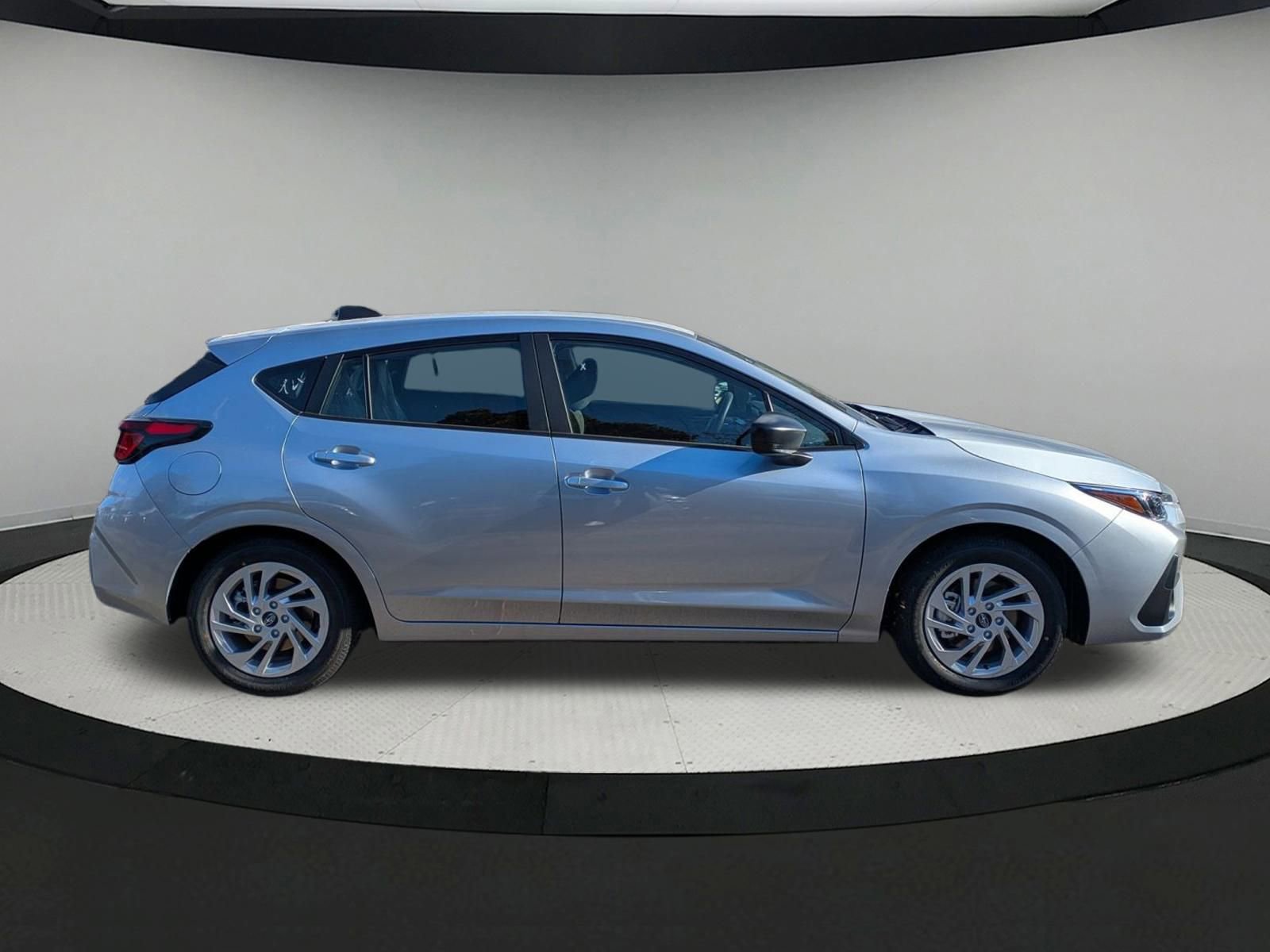 2025 Subaru Crosstrek Limited photo 2