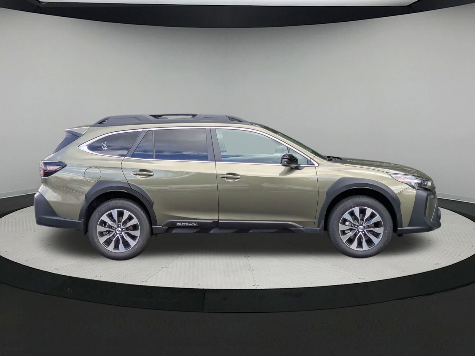 2025 Subaru Outback Limited XT photo 2