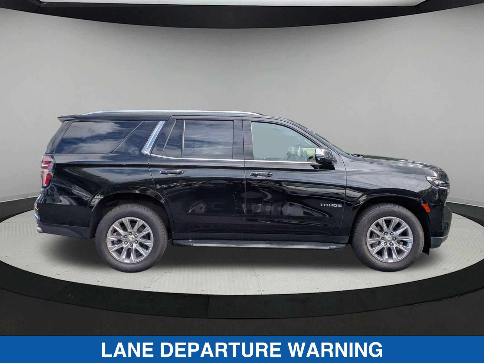 2022 Chevrolet Tahoe Premier photo 2