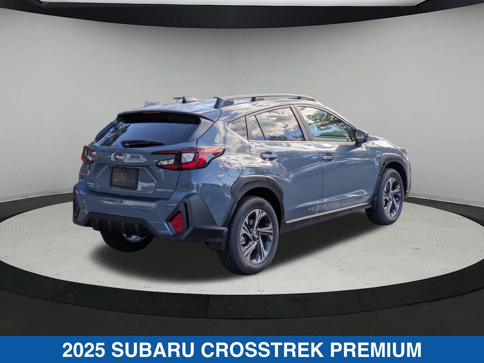 2025 Subaru Crosstrek Premium photo 3