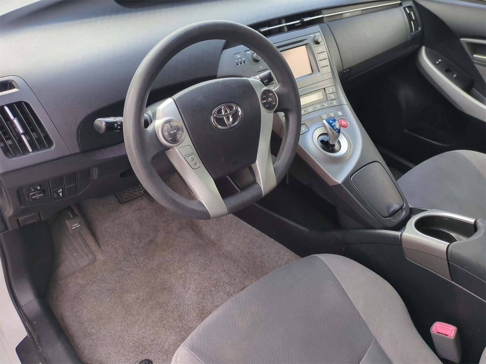 Thumbnail: 2012 Toyota Prius - 10