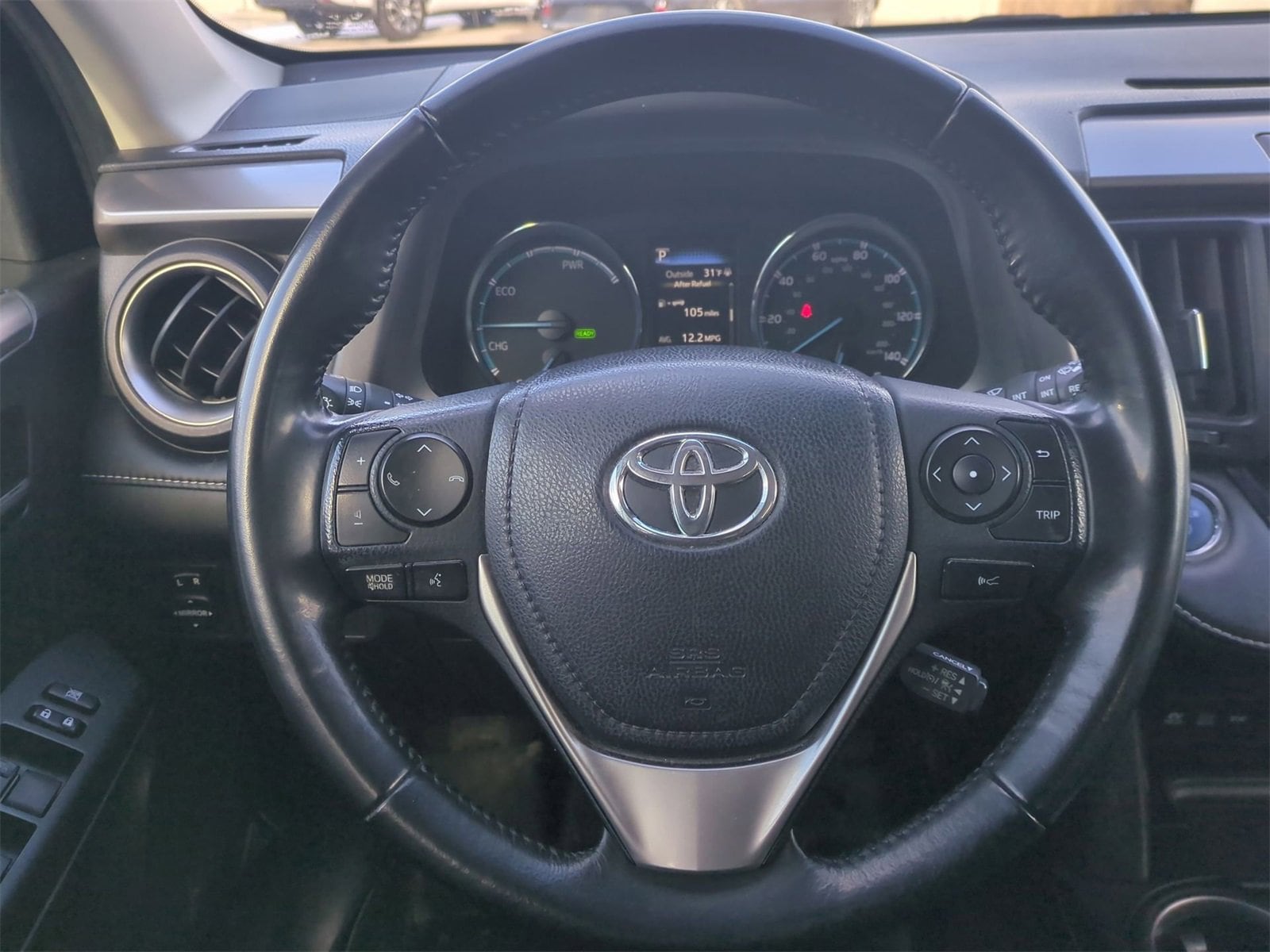 Thumbnail: 2018 Toyota RAV4 - 24