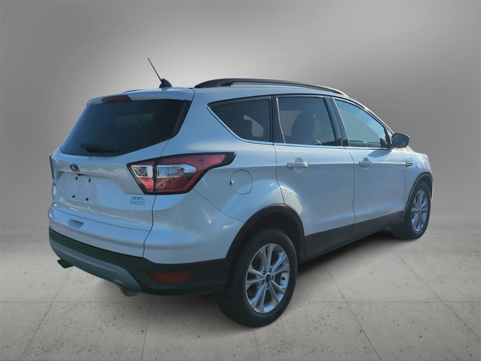 Thumbnail: 2018 Ford Escape - 8