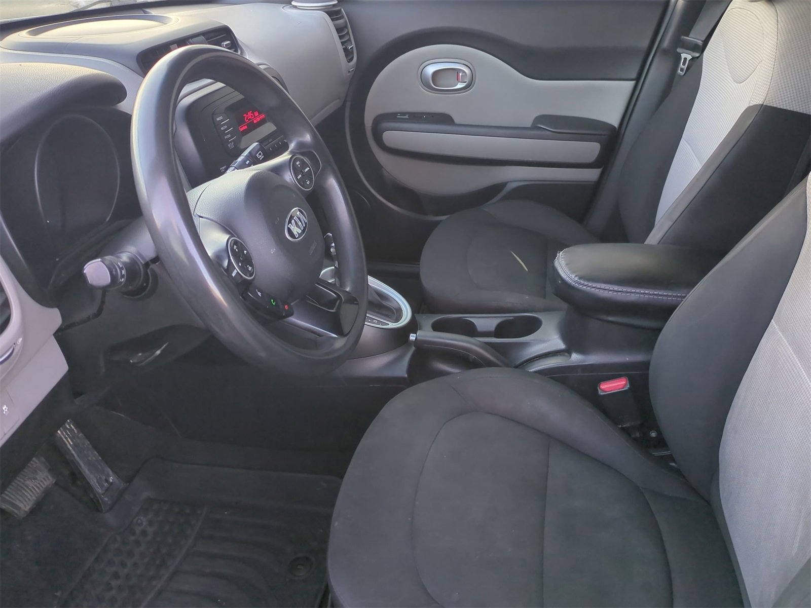 Thumbnail: 2016 Kia Soul - 16