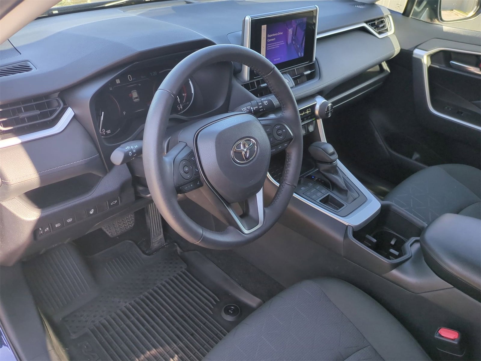 Thumbnail: 2023 Toyota RAV4 - 10