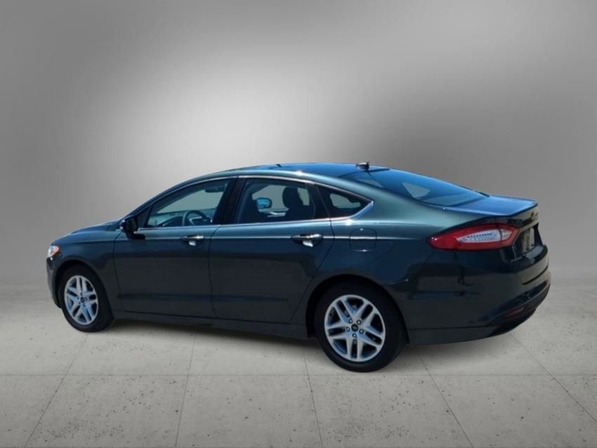 Thumbnail: 2016 Ford Fusion - 6