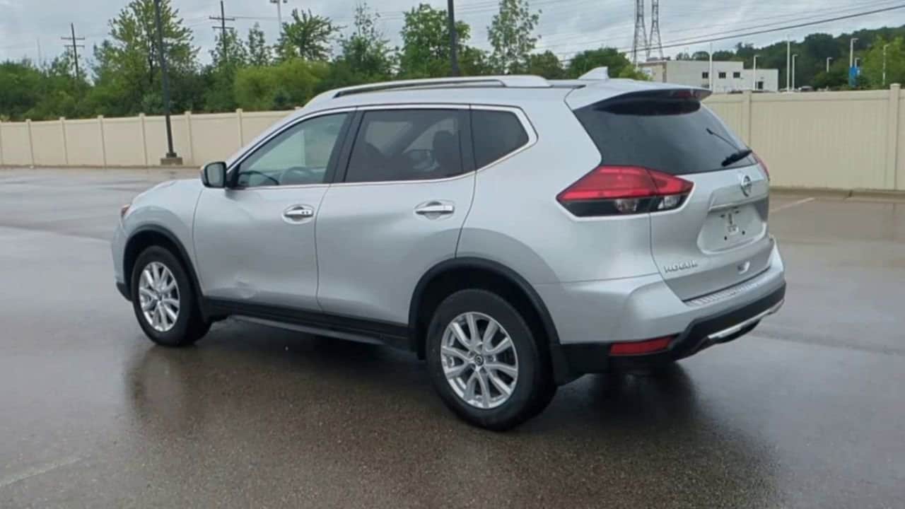 Thumbnail: 2017 Nissan Rogue - 6
