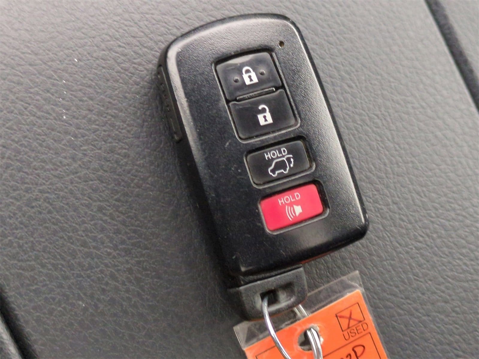 Thumbnail: 2016 Toyota Highlander - 36