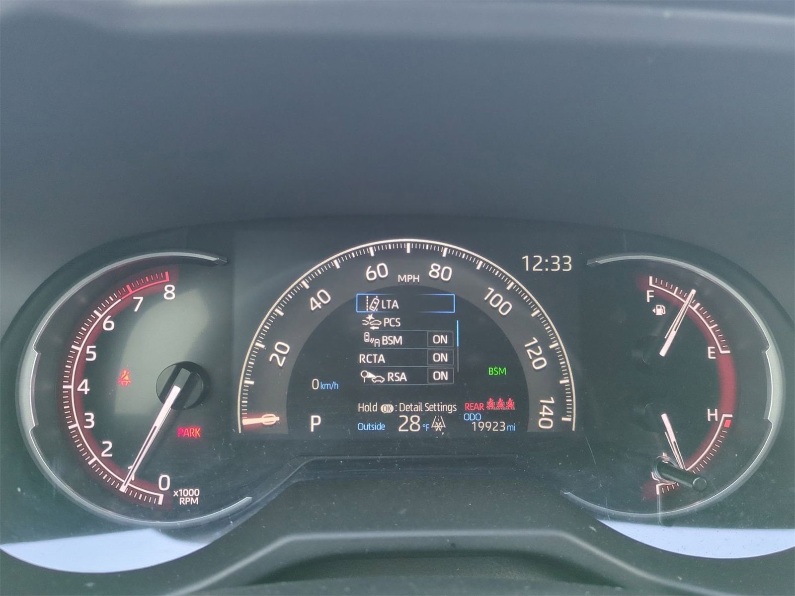 Thumbnail: 2025 Toyota RAV4 - 31