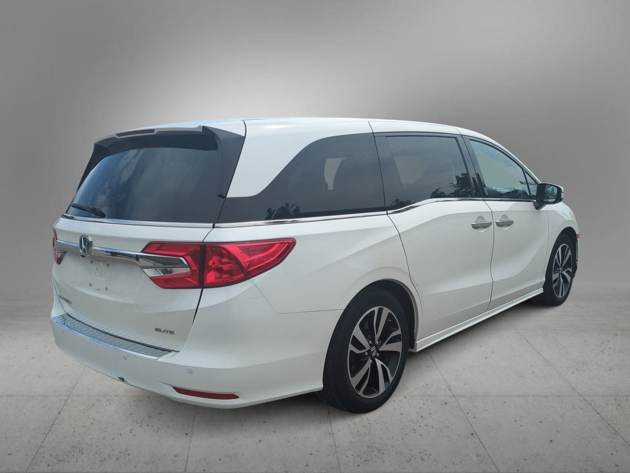 Thumbnail: 2018 Honda Odyssey - 8