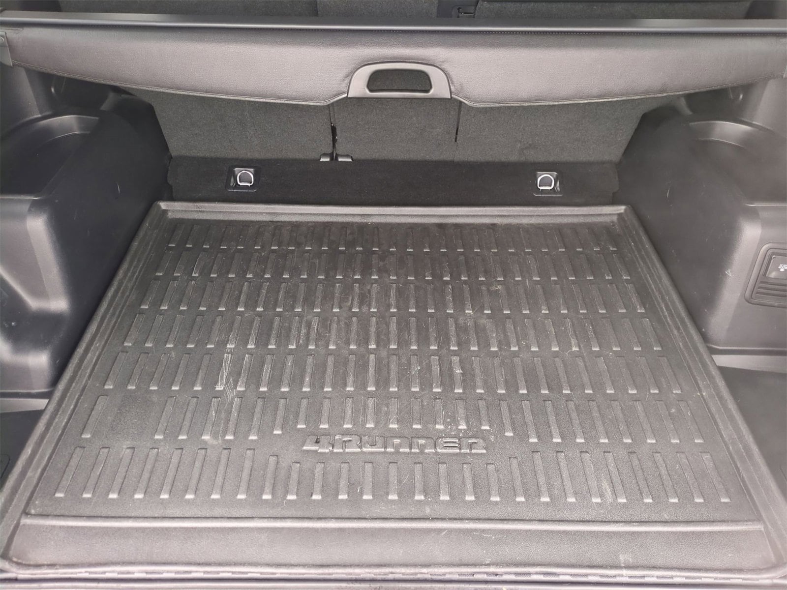 Thumbnail: 2022 Toyota 4Runner - 35