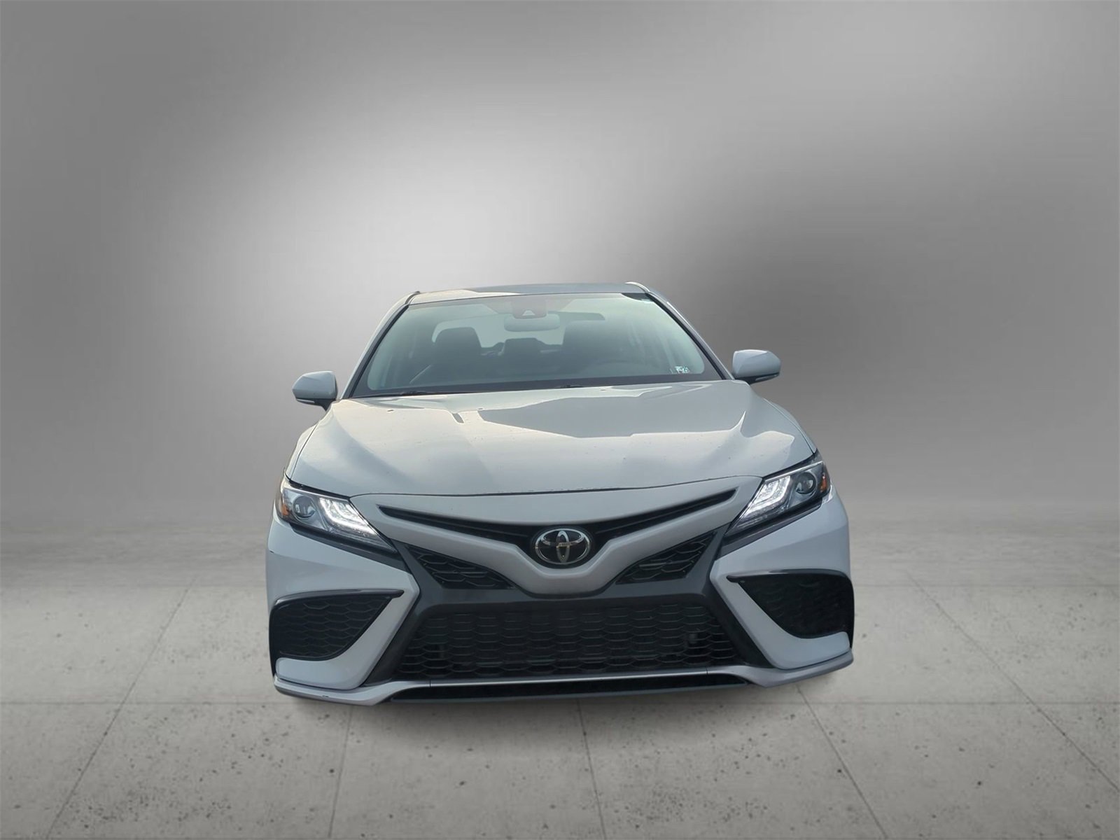 2023 Toyota Camry XSE photo 3