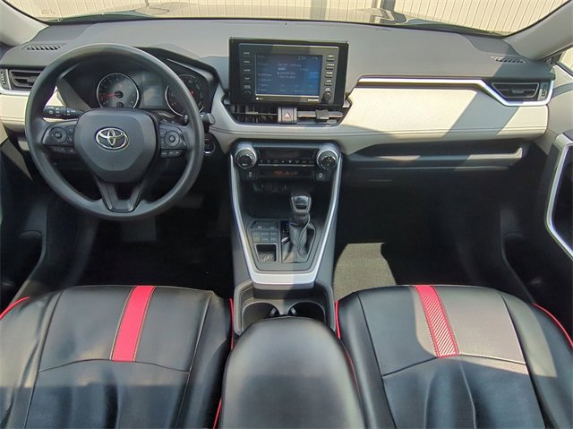 Thumbnail: 2020 Toyota RAV4 - 15