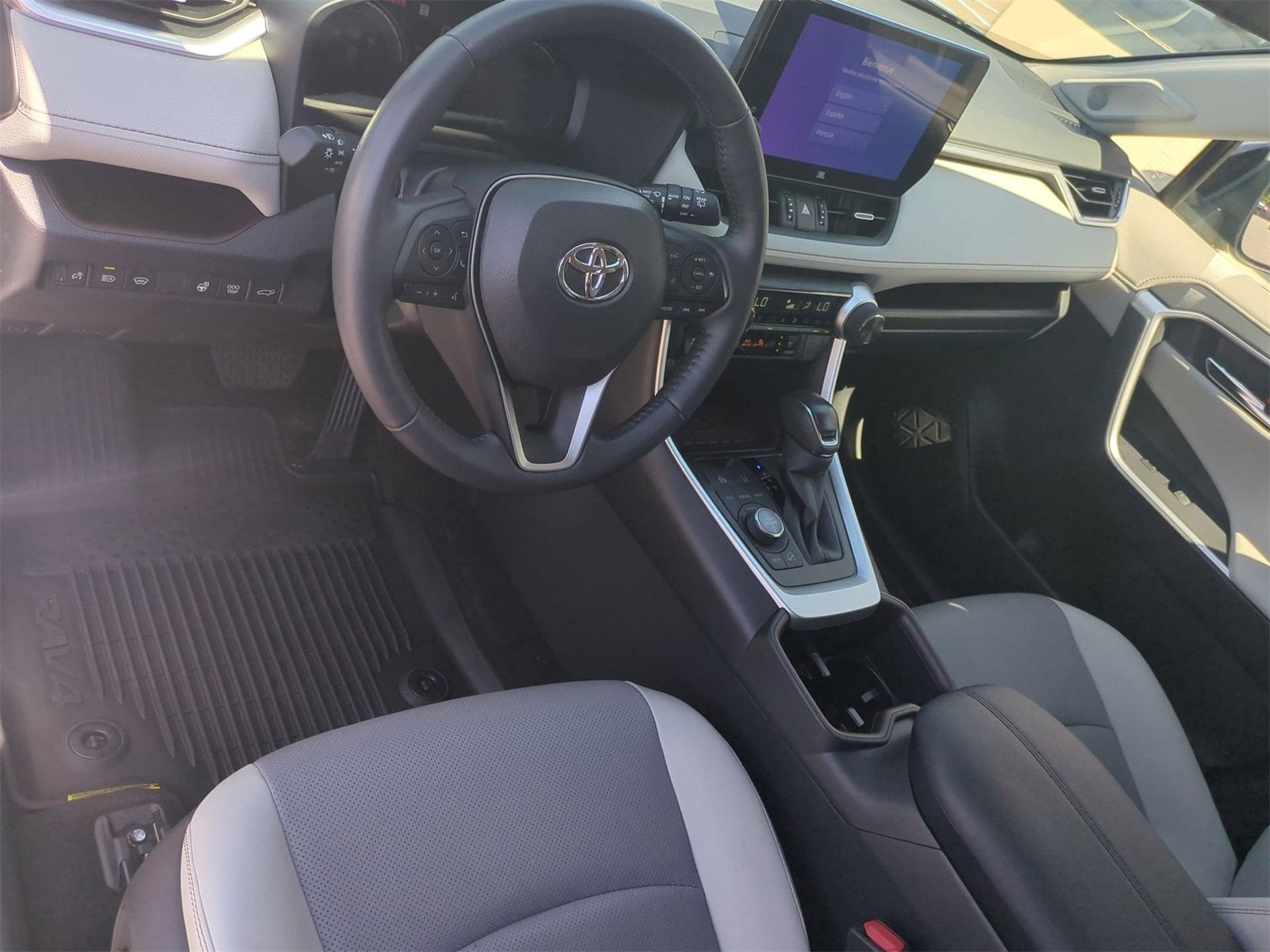 Thumbnail: 2023 Toyota RAV4 - 10