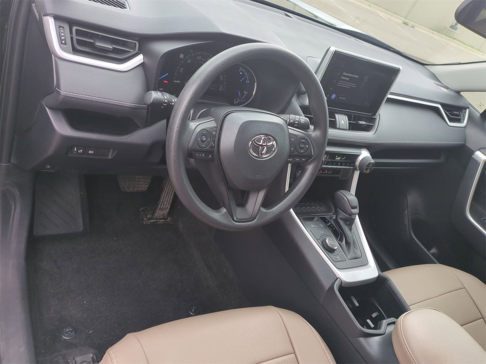 2023 Toyota RAV4 Woodland Edition 10