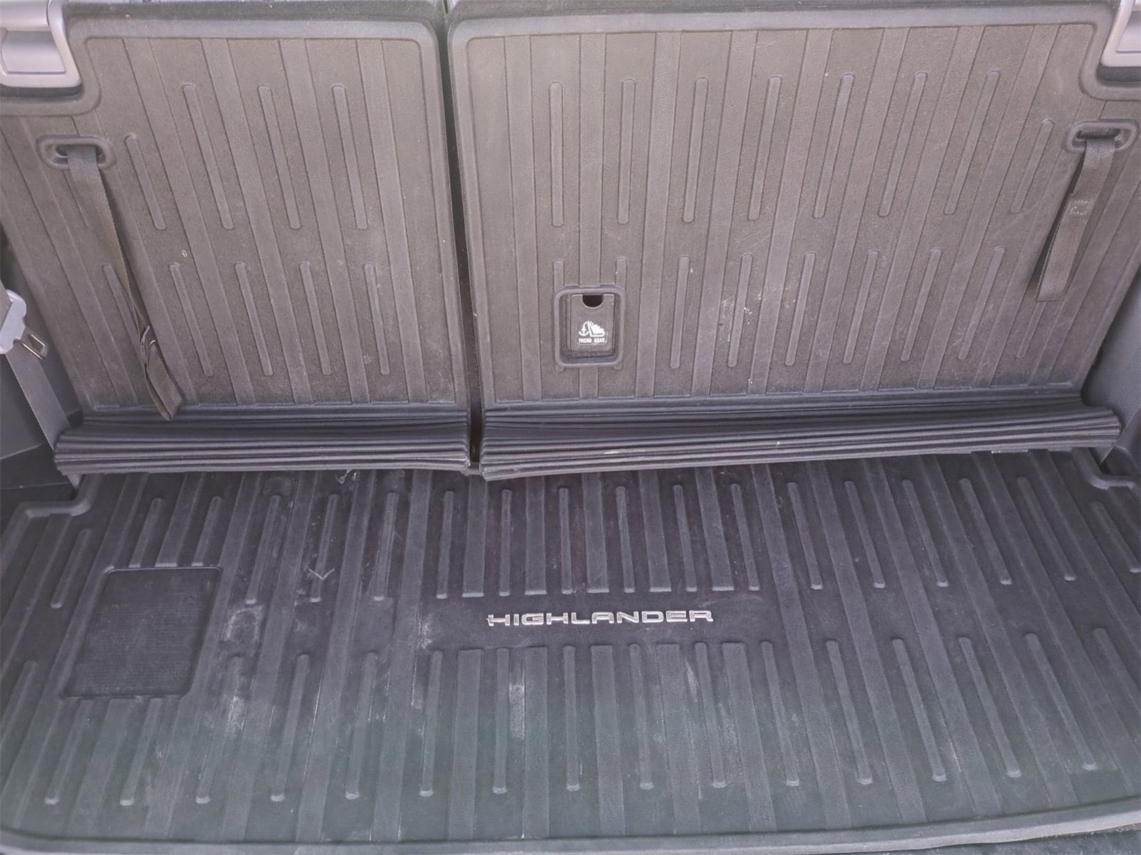 Thumbnail: 2021 Toyota Highlander - 36