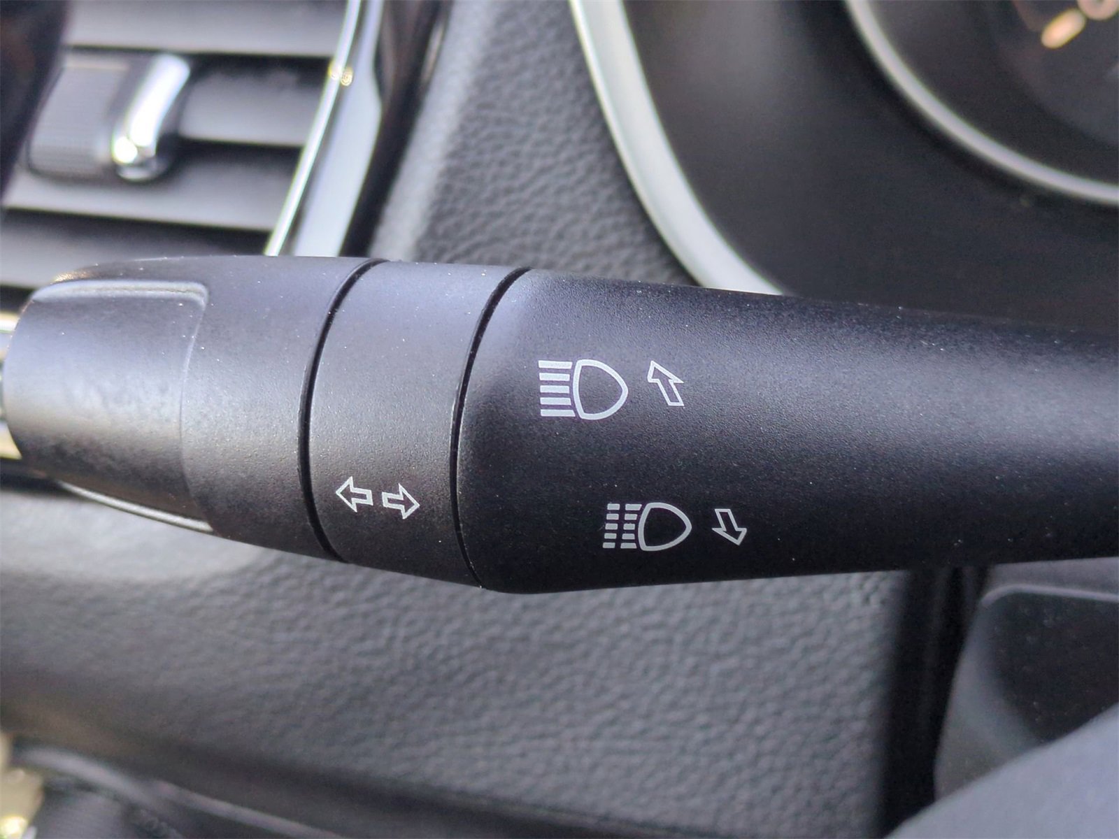 Thumbnail: 2020 Jeep Compass - 26