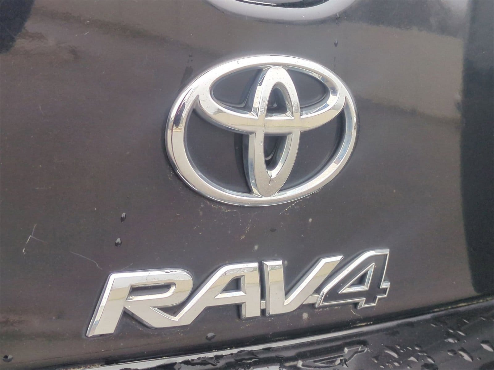 Thumbnail: 2011 Toyota RAV4 - 13