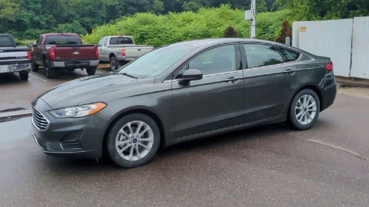 Thumbnail: 2020 Ford Fusion - 4