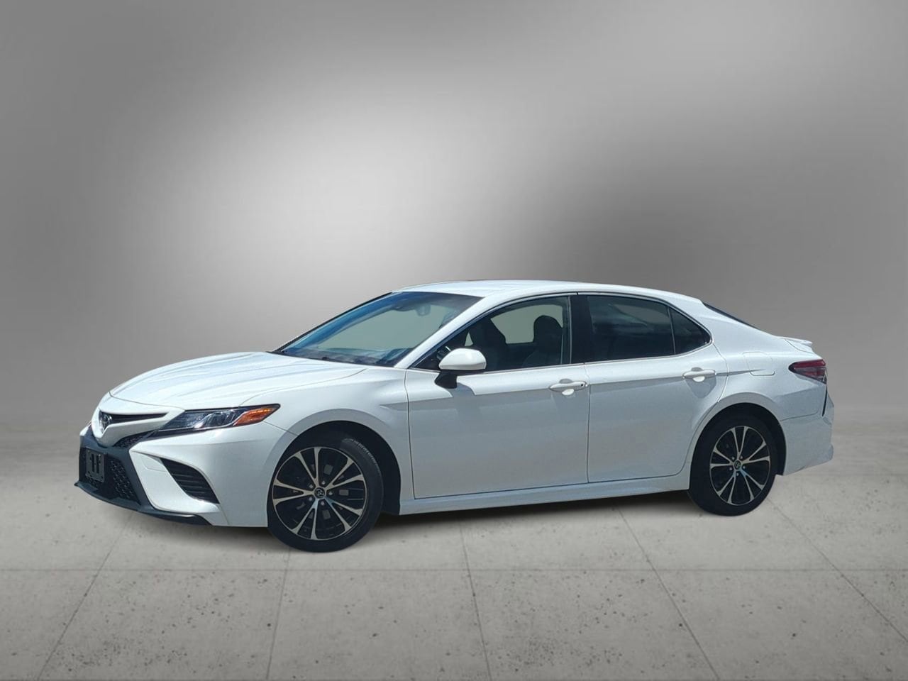 Thumbnail: 2018 Toyota Camry - 1